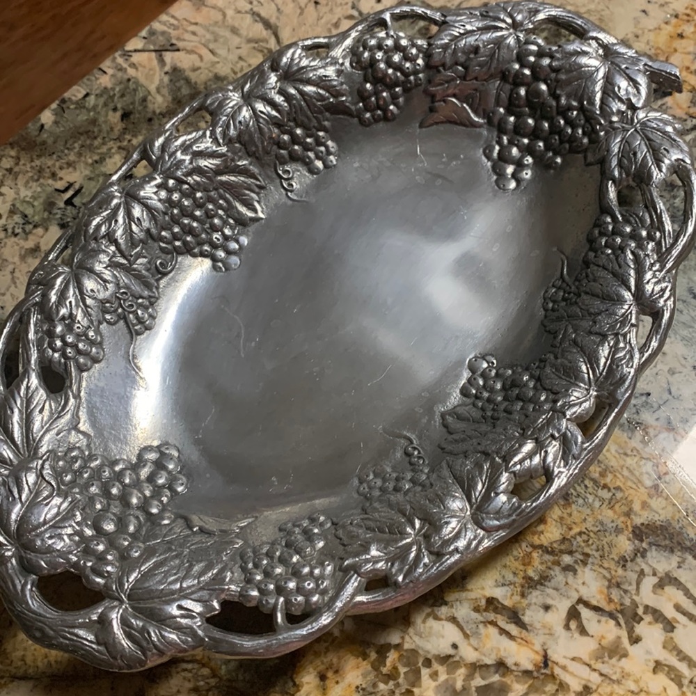 Arthur Court 13 inch oval tray